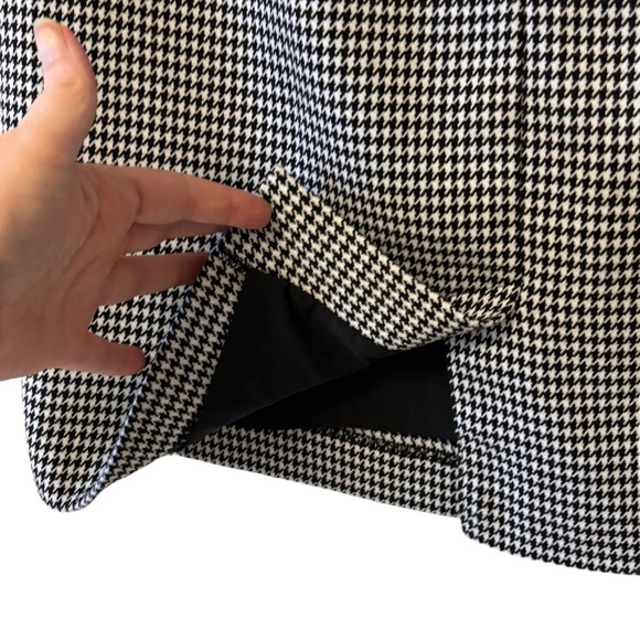 Banana Republic Houndstooth Pencil Skirt Size 8 Lined Back Slit - Picture 5 of 13